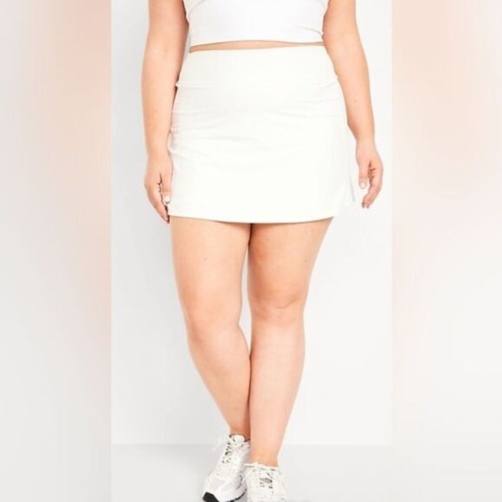 NWT Old Navy Plus Size Curvy White High Rise Power Soft Athletic Skort - Size 4X